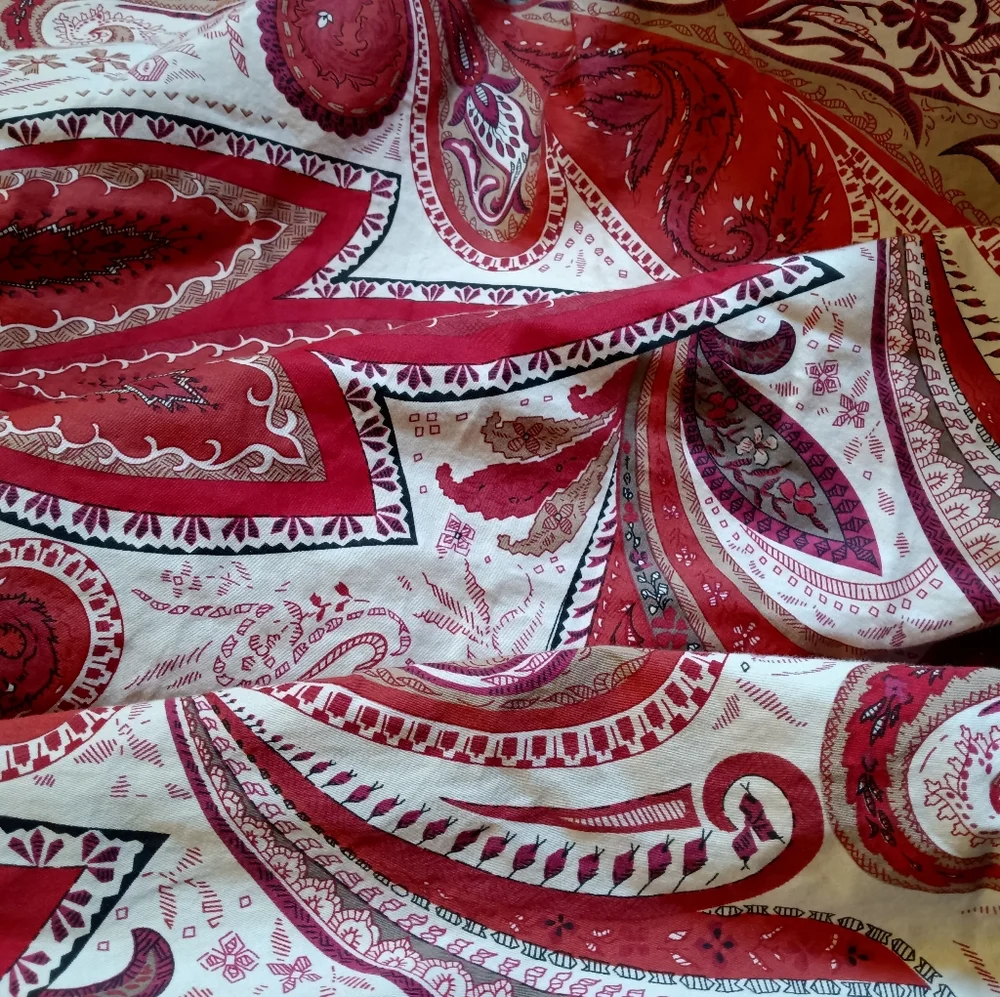 CRATE & BARREL Serena Paisley Full/Queen Duvet Cover & 2 Pillow Case Red
